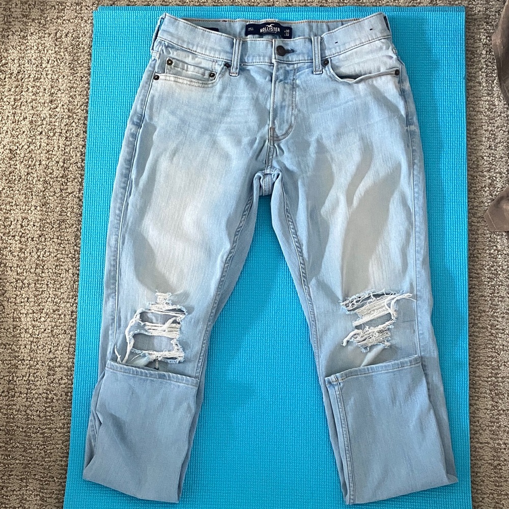 Hollister Light Washed Distressed Skinny Jeans